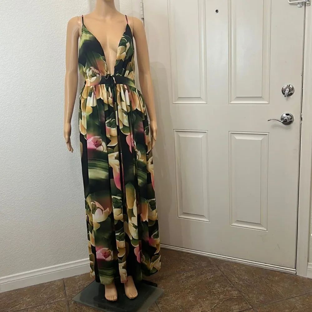 San Joy Dress Size Large V Neck Backless Floral Adjustable Straps Maxi Lined